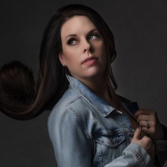 Hi! I'm Ashley 🖤 - Picture 2 of 11